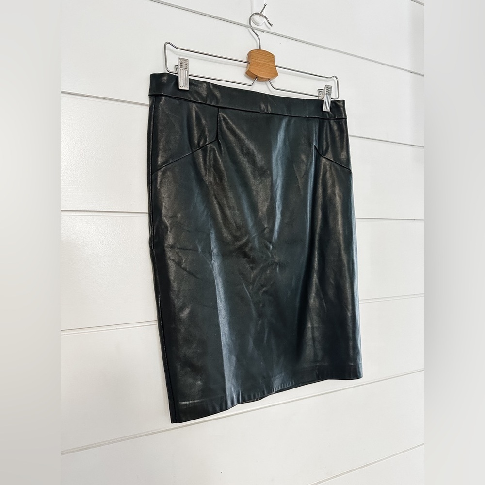 Dynamite - Faux Leather Pencil Skirt - Black - Size: Medium